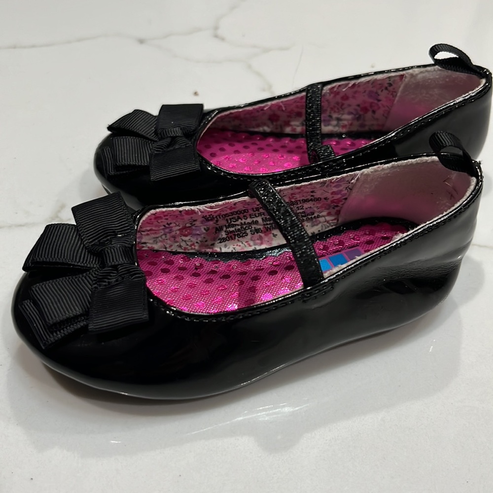 Healthtex patent leather dress bow shoes, baby girl, size 5